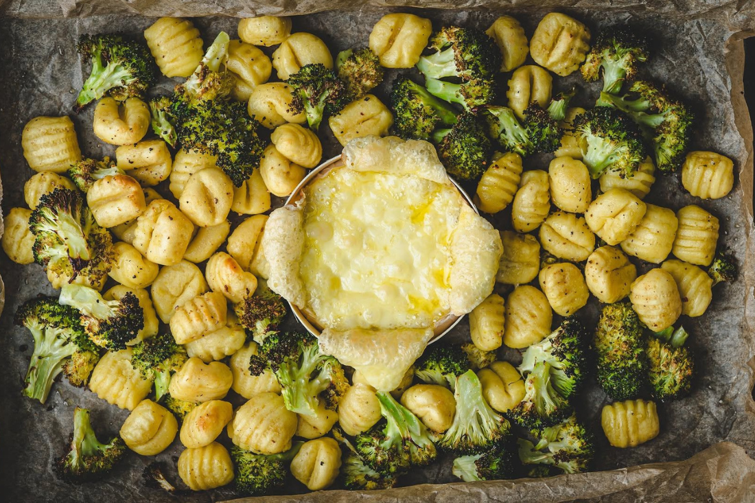 Baked Cheese, Broccoli & Gnocchi Traybak